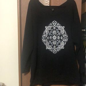 Black tunic sweatshirt